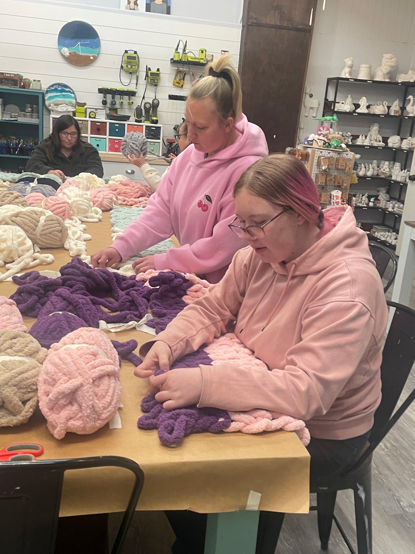 Chunky Hand Knit Blanket Workshop: Saturday 11/15 10am