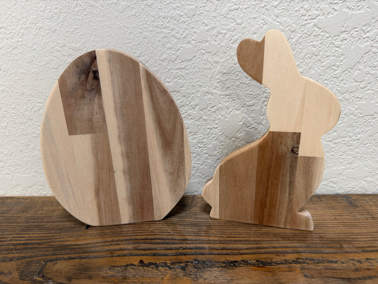 Eggs & Bunnies: Pressed Flowers in Resin Wednesday 3/18 at 7pm