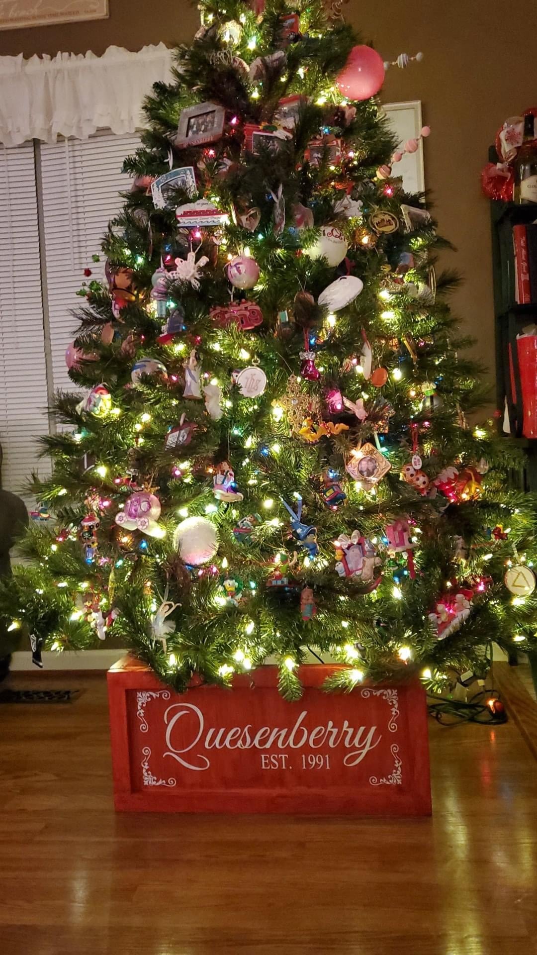 Christmas Tree Box / Collar