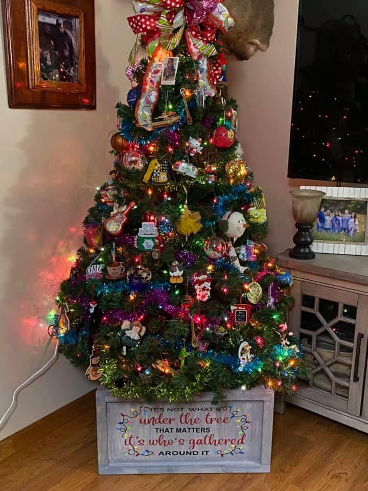Christmas Tree Box / Collar