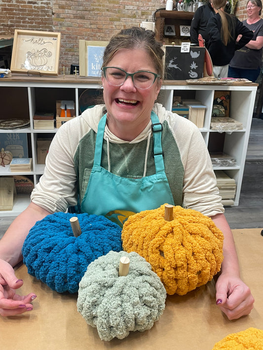 8/15/26 @ 2pm 3 Hand Knit Chunky Pumpkins Workshop
