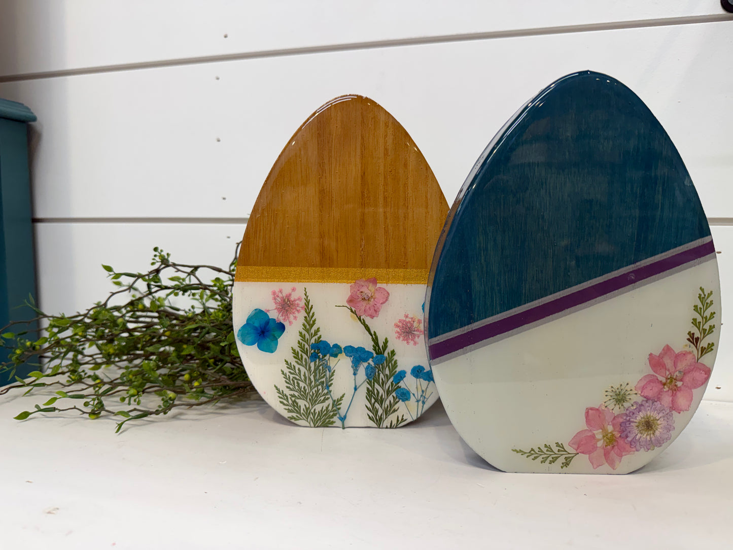 Eggs & Bunnies: Pressed Flowers in Resin Wednesday 3/18 at 7pm