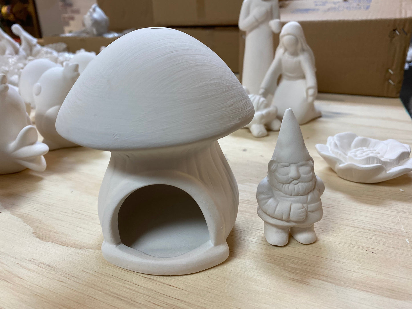 Presidents Day Mini Maker Ceramics Open Paint: 12-2 2/19/24